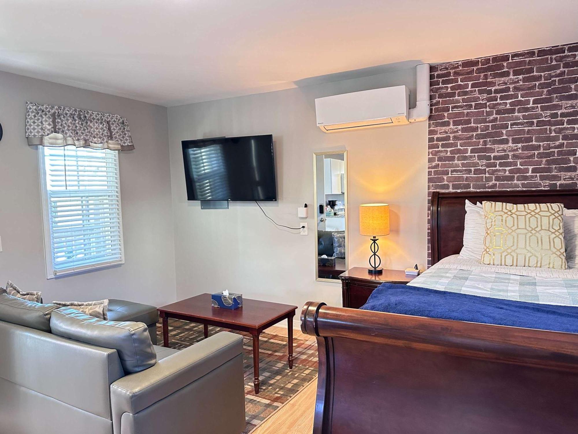 E3 Centrally Located In Carytown Fully Fenced Hébergement de vacances *